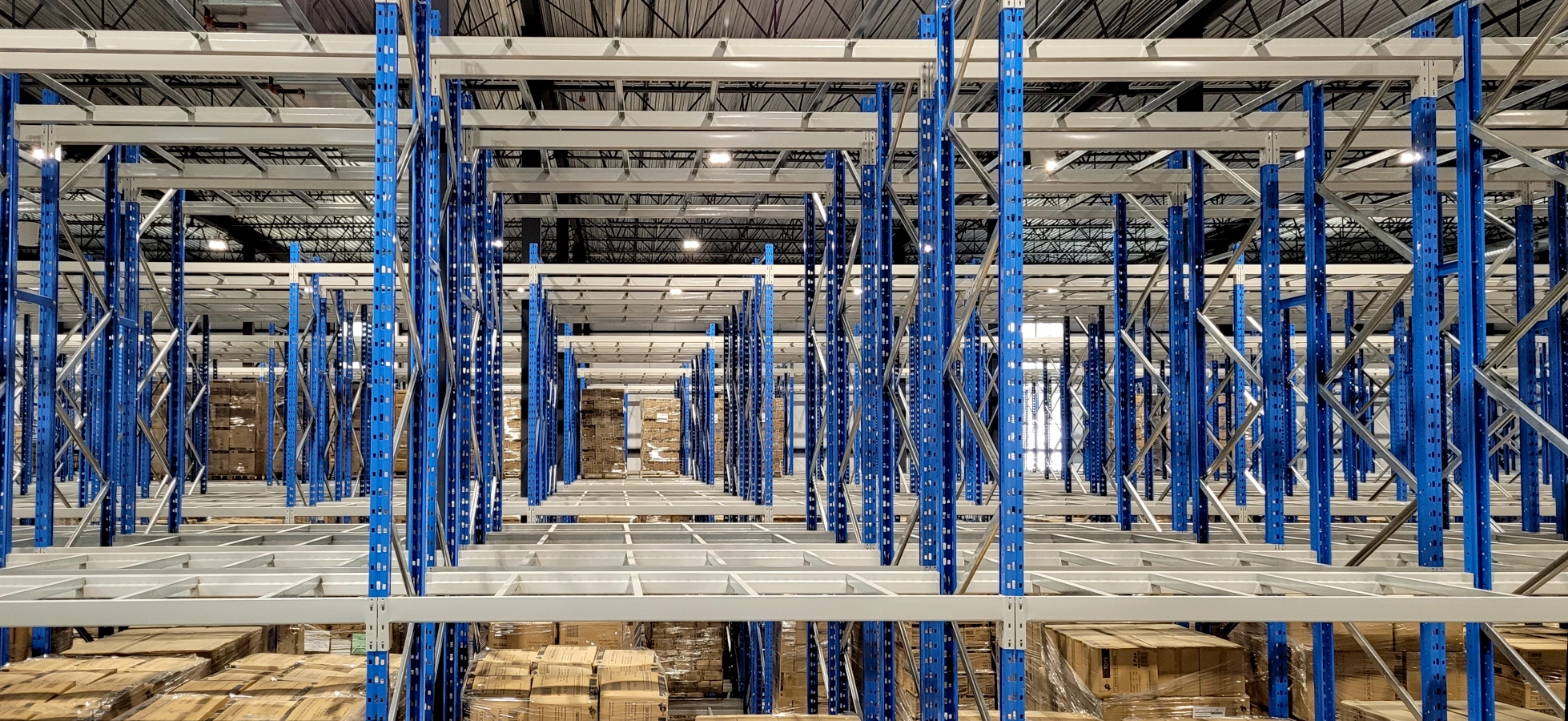 Pedlex-augmente-lespace-dentreposage-pour-le-Groupe-Ricochet-palettiers-double-profondeur-racking-temoignage-client-etude-de-cas-1-web